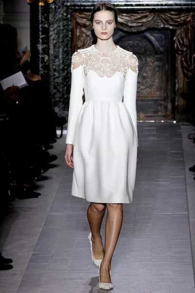 Look 2
